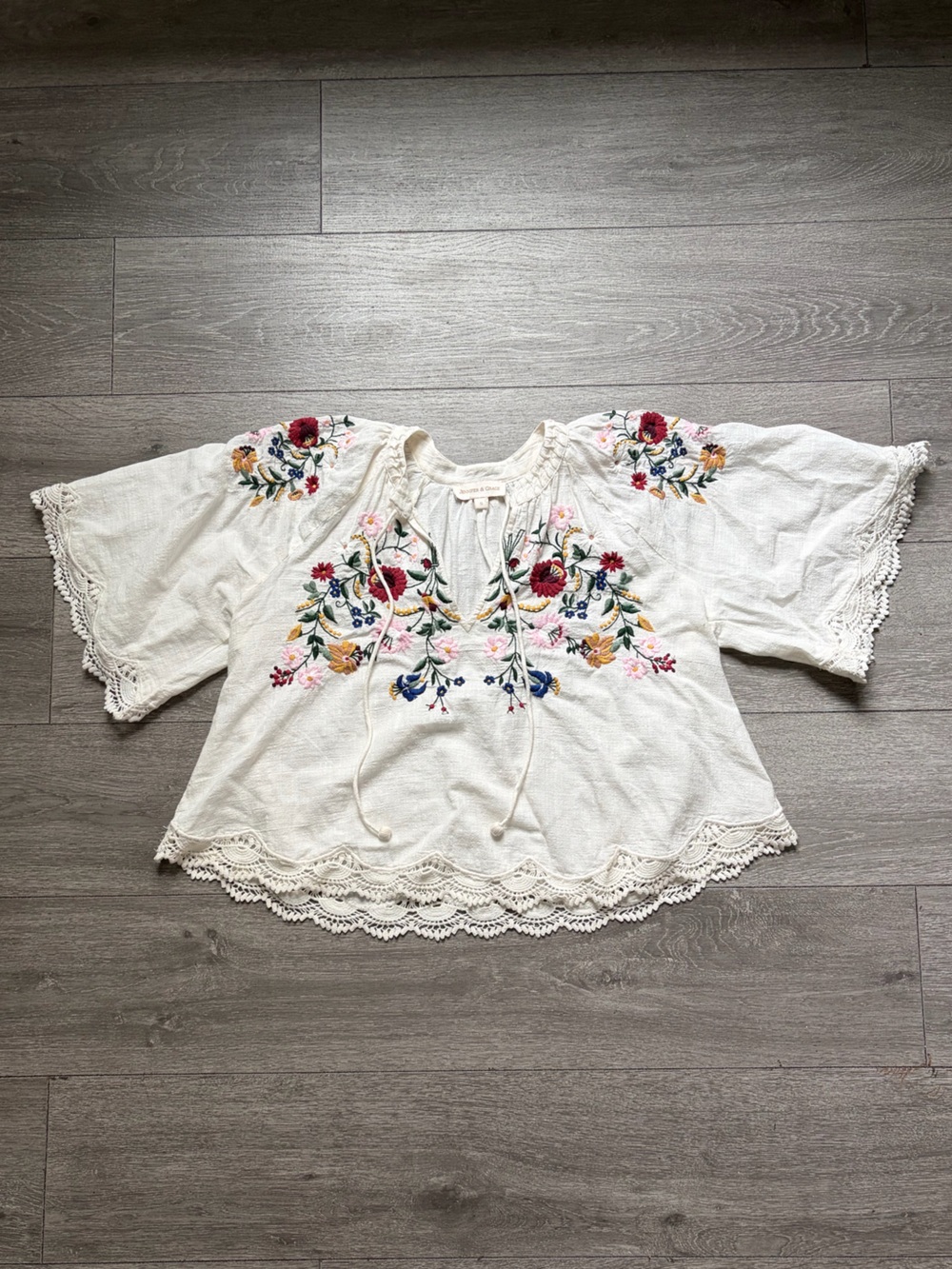 White V-Neck Embroidered Tunic Top with Floral Detail - Picture 2 of 5